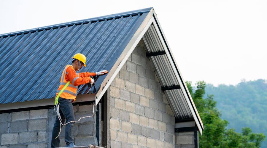 Professional gutter cleaning in Claflin, KS